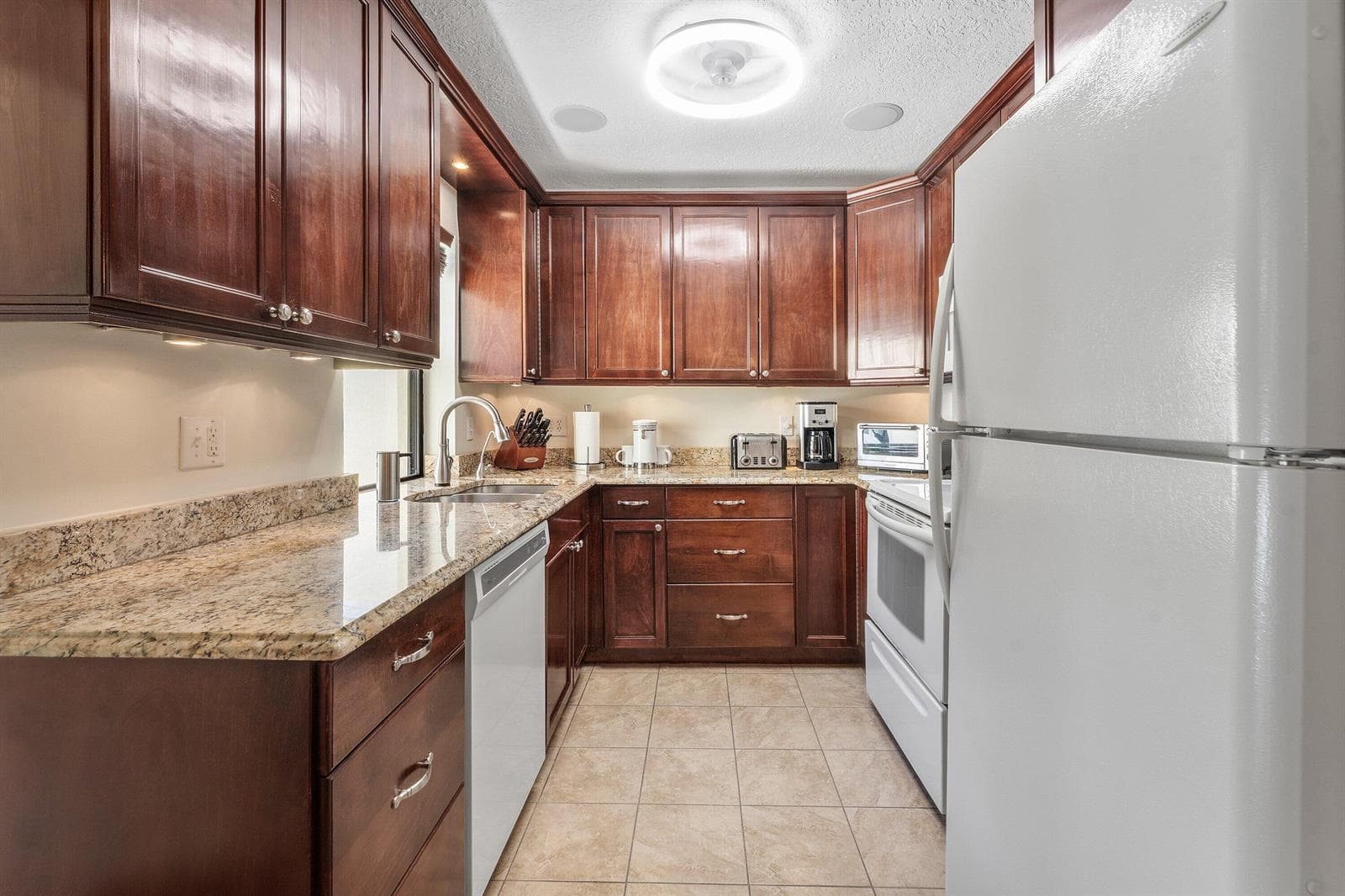 141 Date Palm Drive, Lake Park, FL 33403 photo 3