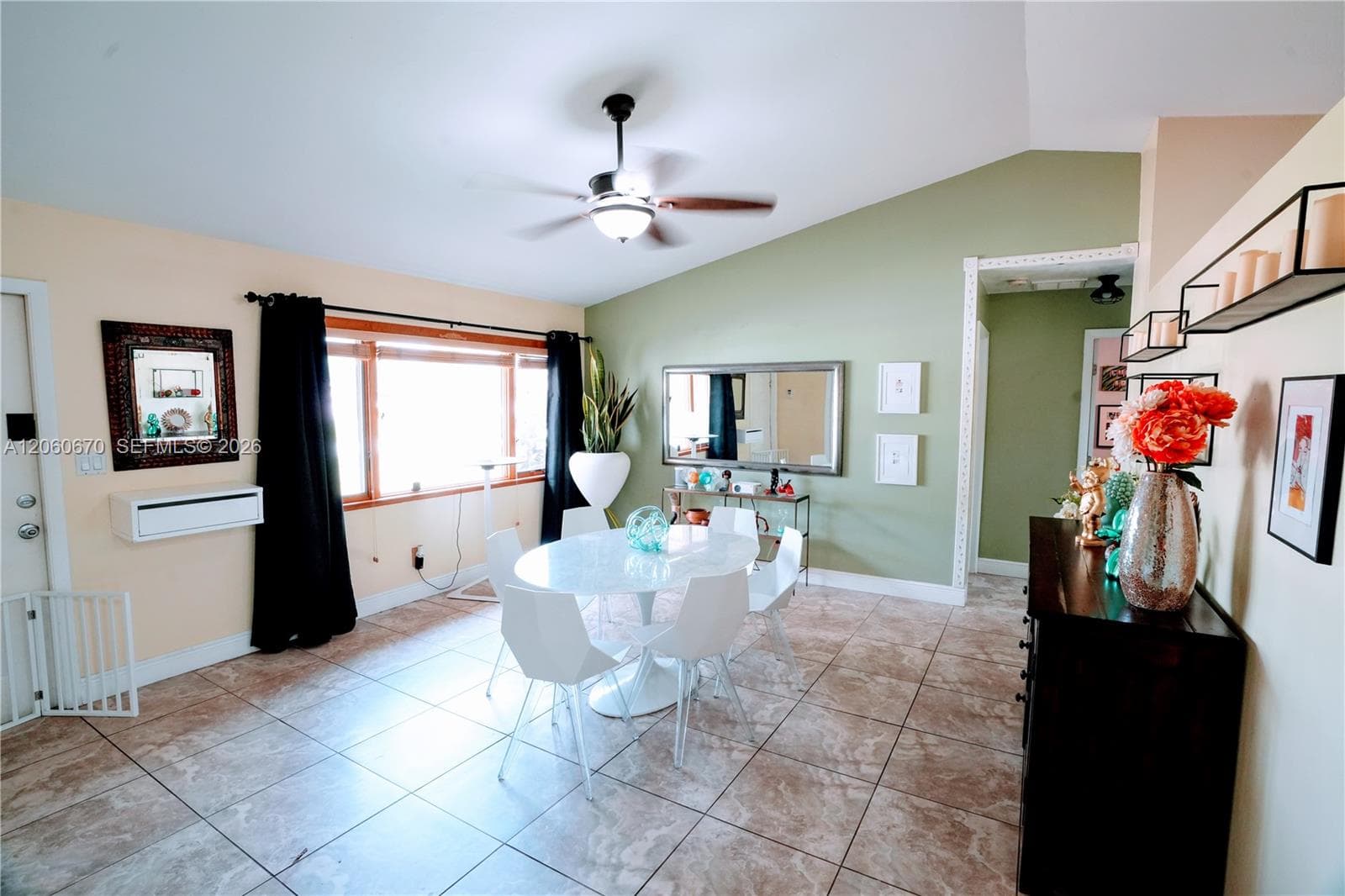 2304 SE 8th Terrace, Cape Coral, FL 33990 photo 2