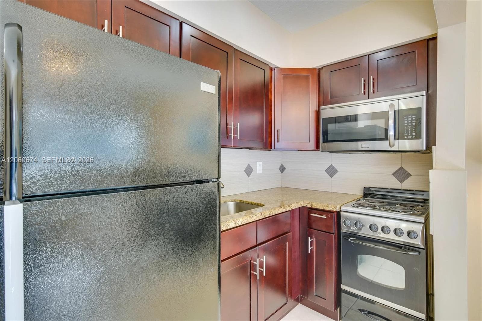 412 NE 4th Ave, Hallandale Beach, FL 33009 photo 5