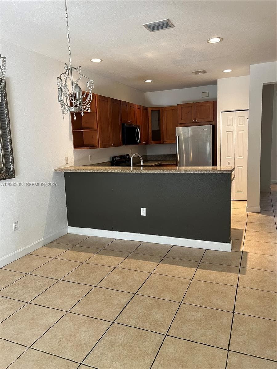 11440 NW 75th Ter, Doral, FL 33178 photo 5