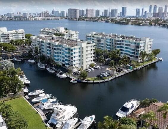 16546 NE 26TH Avenue # 6J, North Miami Beach, FL 33160 photo 5