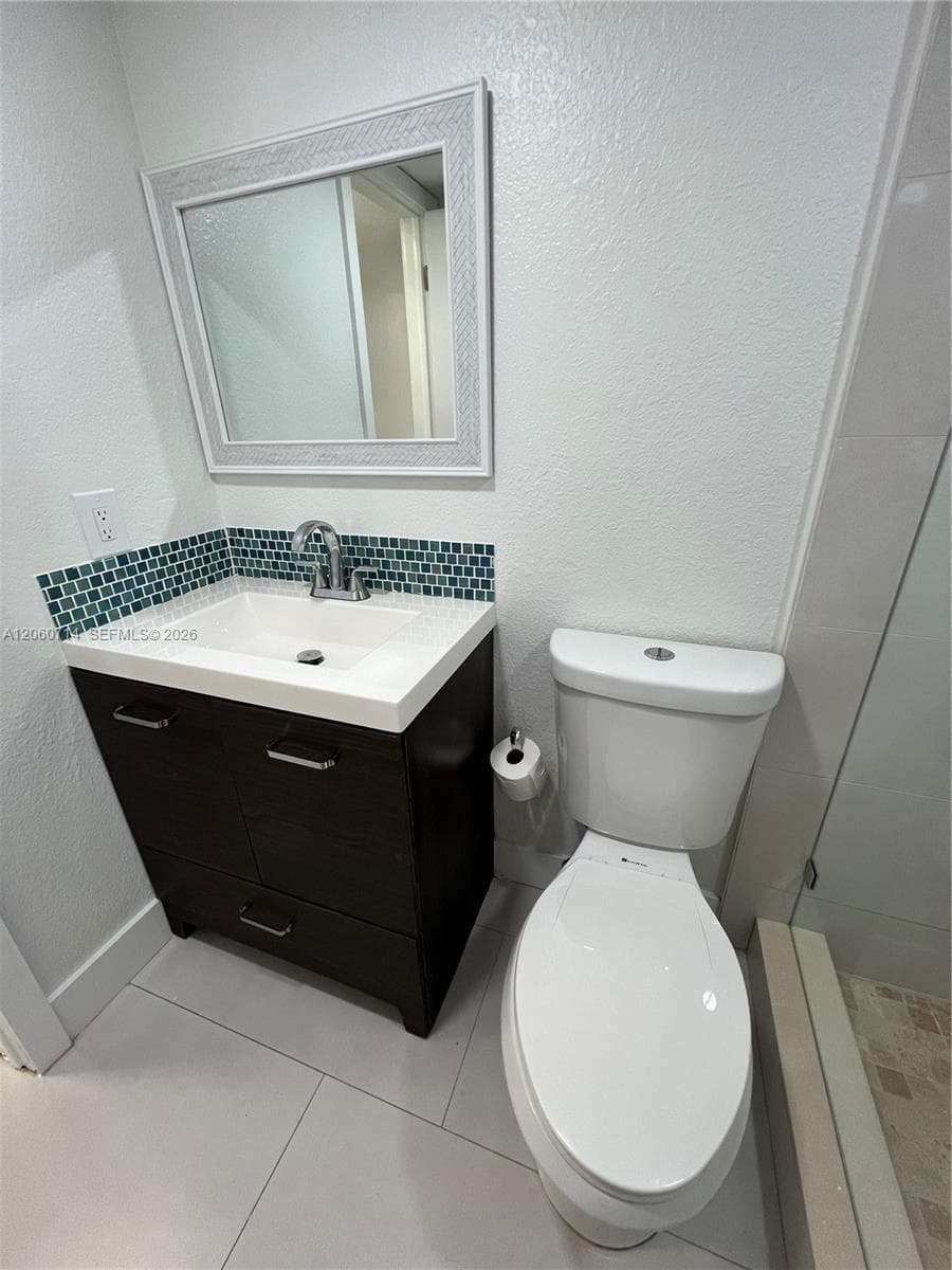 9520 SW 8th St # 118, Miami, FL 33174 photo 5