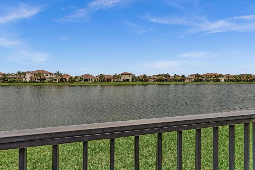 12143 S BAYPOINT Circle, Parkland, FL 33076 photo 3