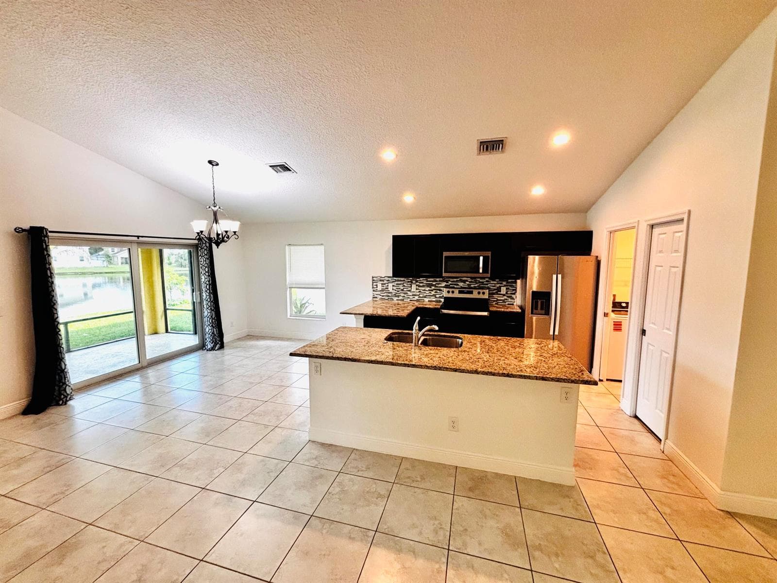 9558 SEA SPRAY Drive, Fort Pierce, FL 34945 photo 5
