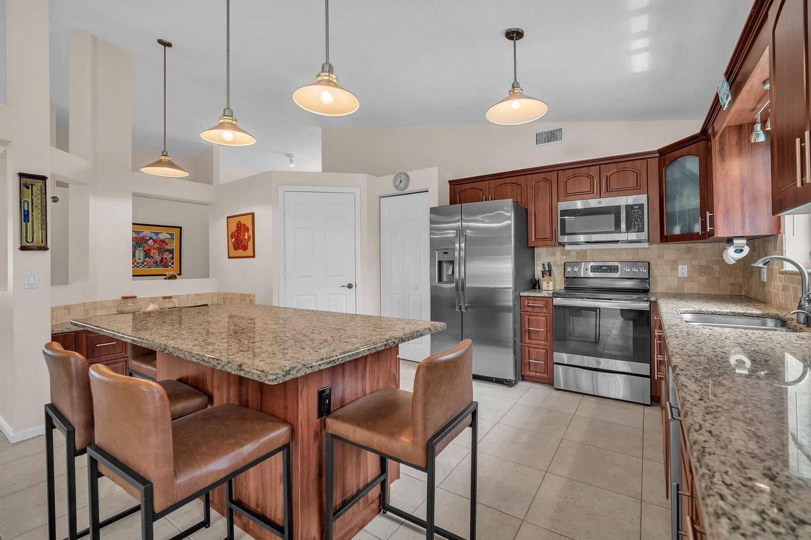 8576 WINDY Circle, Boynton Beach, FL 33472 photo 4