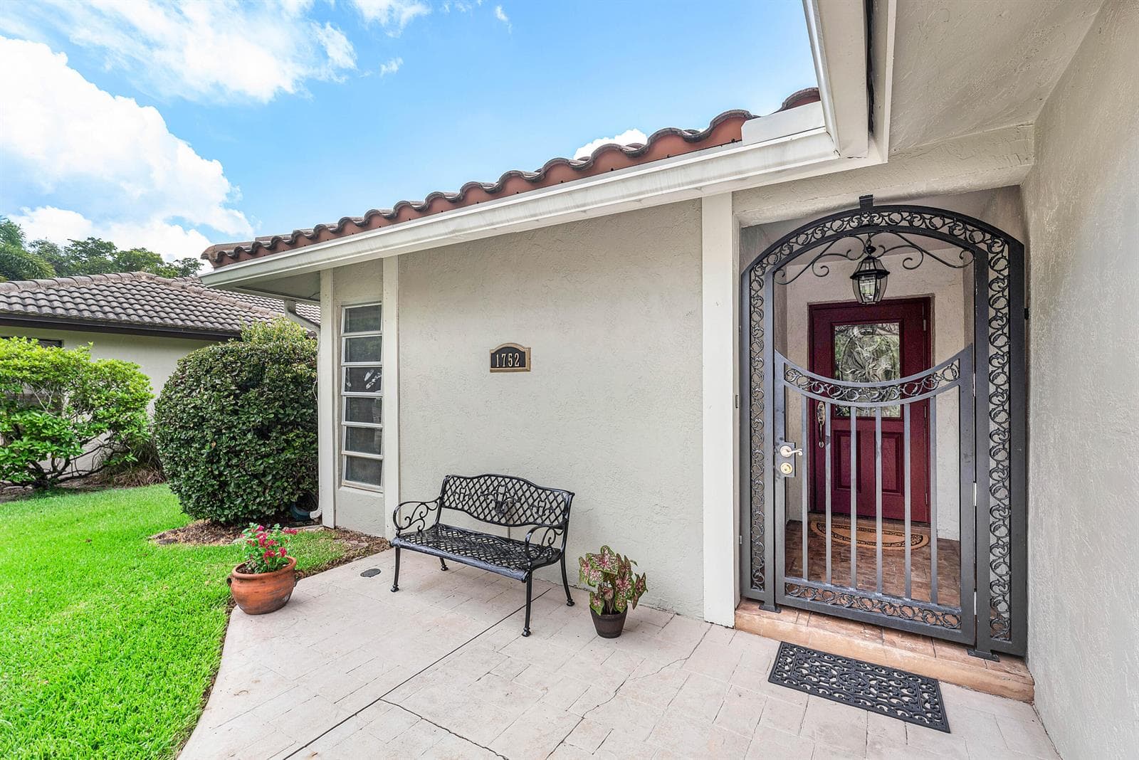 1752 Riverwood Lane, Coral Springs, FL 33071 photo 2