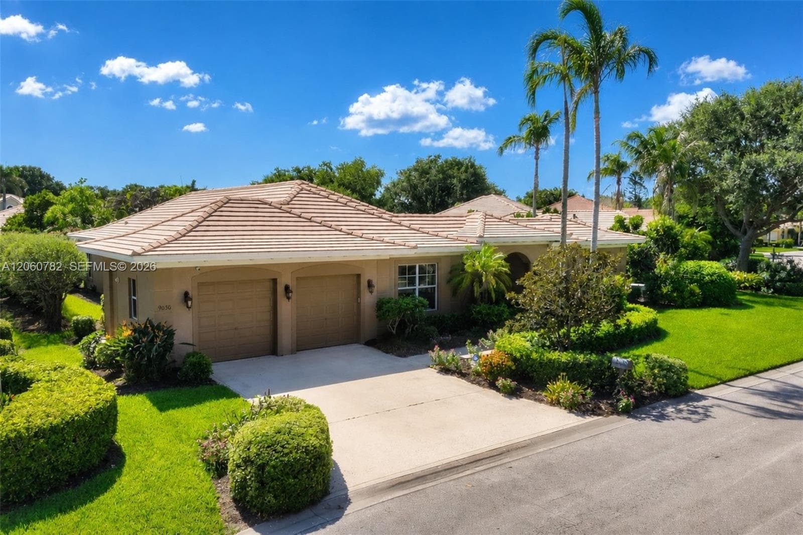 9030 Castle Harbour Cir, Vero Beach, FL 32963