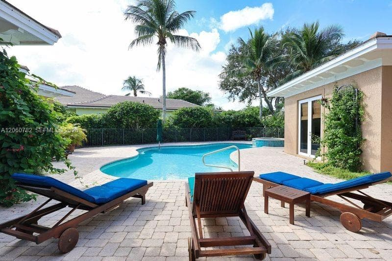 9030 Castle Harbour Cir, Vero Beach, FL 32963 photo 5