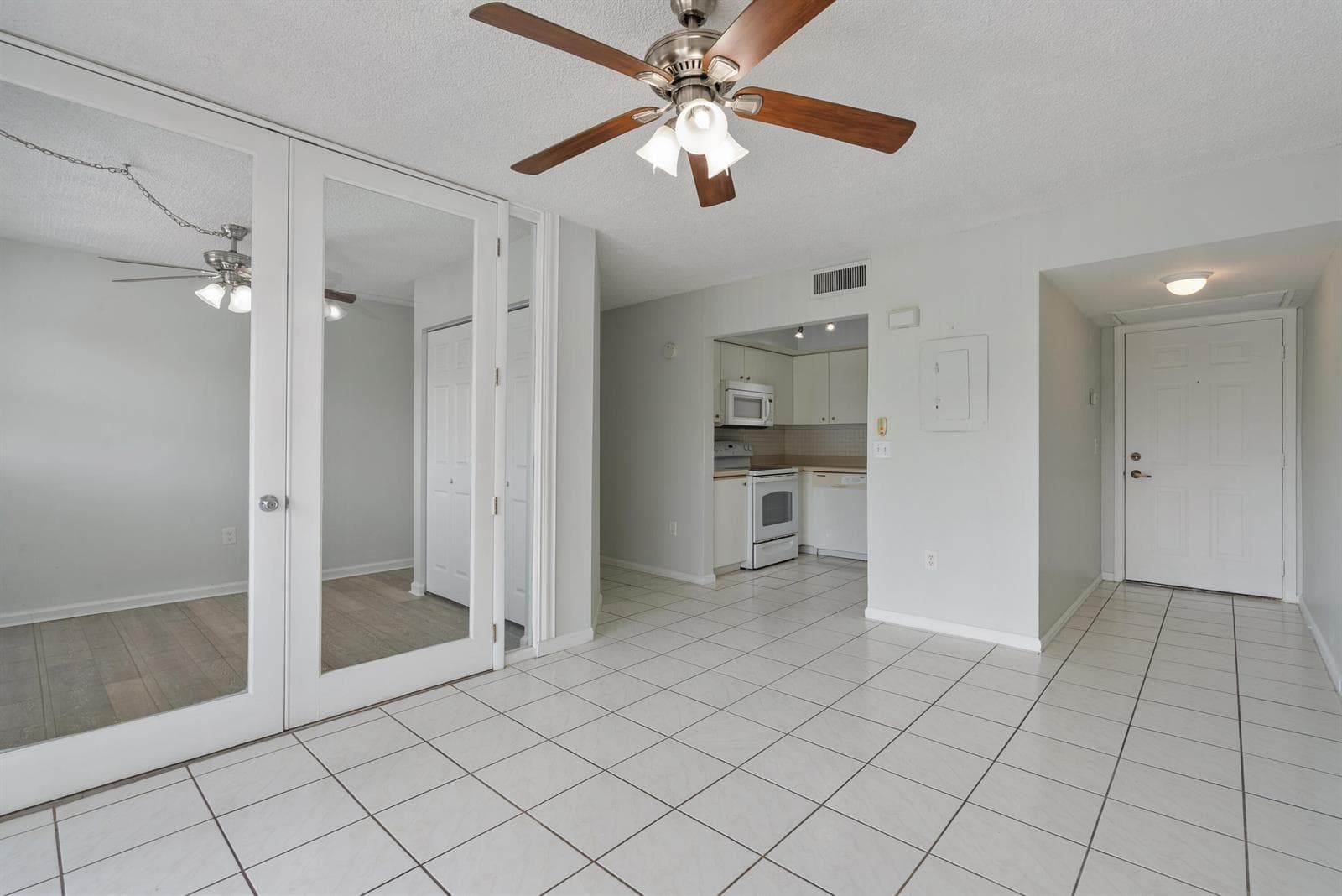 701 NW 19TH Street # 306, Fort Lauderdale, FL 33311 photo 4