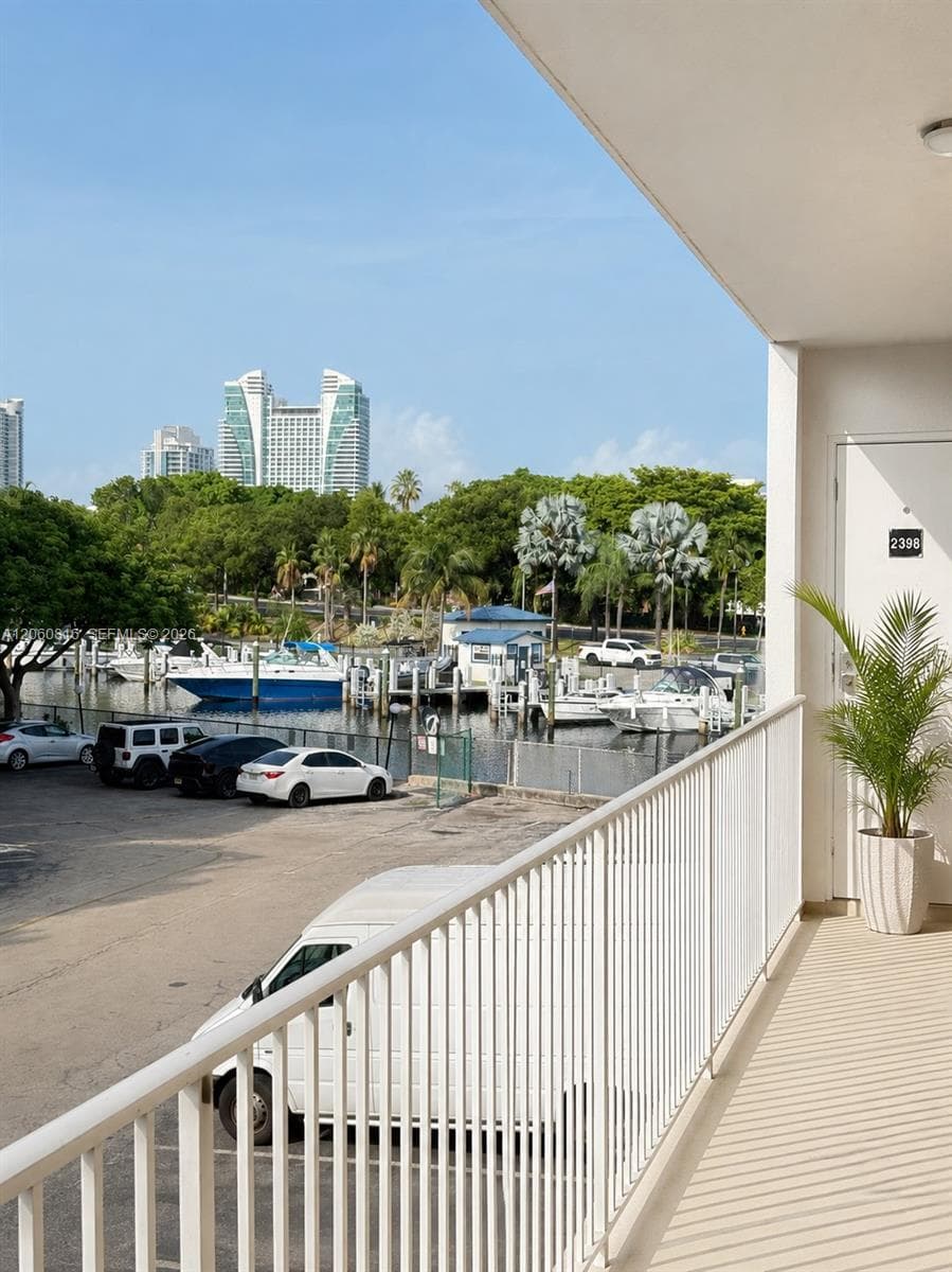 26 Diplomat Pkwy # 2398, Hallandale Beach, FL 33009 photo 2