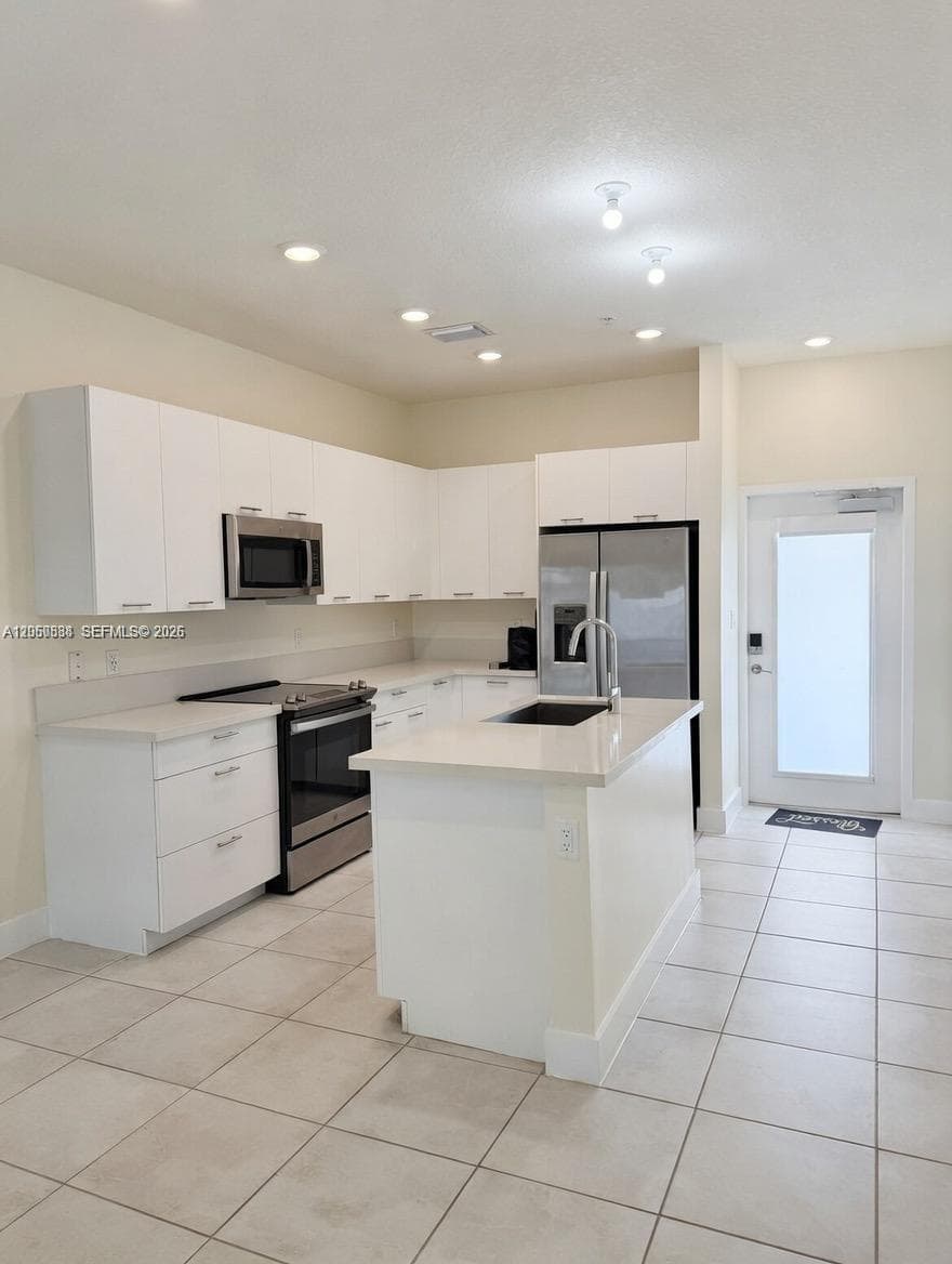 8301 NW 41st St # B-107, Doral, FL 33166 photo 2