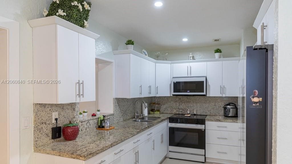 1655 NW 124th St, North Miami, FL 33167 photo 4
