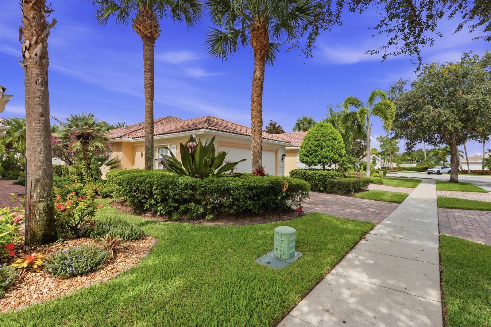 8450 SAINT JOHNS Court, Wellington, FL 33414 photo 5