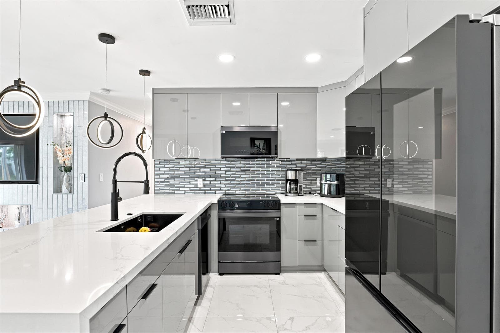 2331 SW 50TH Terrace, Fort Lauderdale, FL 33317 photo 5