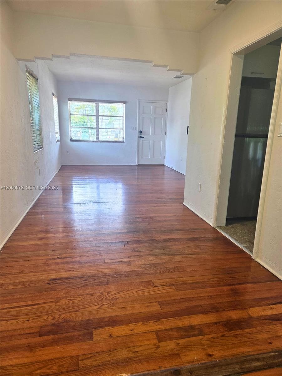 2724 SW 36th Ave, Miami, FL 33133 photo 4