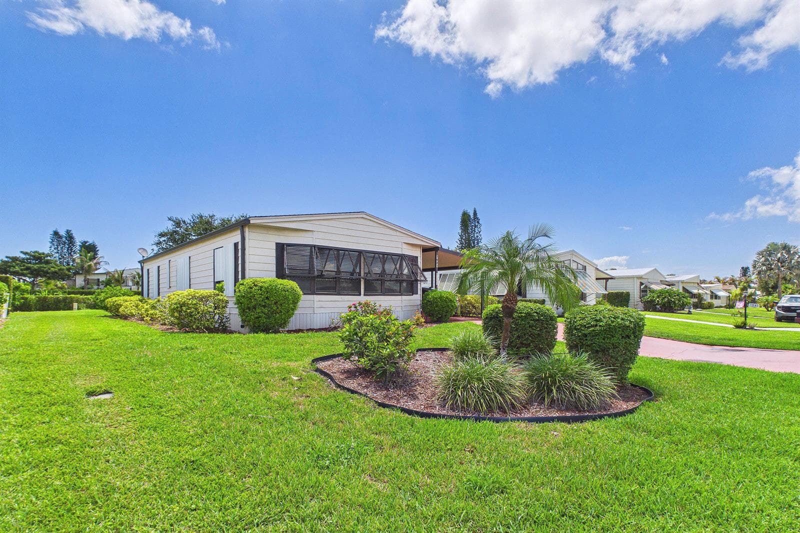 7831 SE Shenandoah Drive, Hobe Sound, FL 33455 photo 3