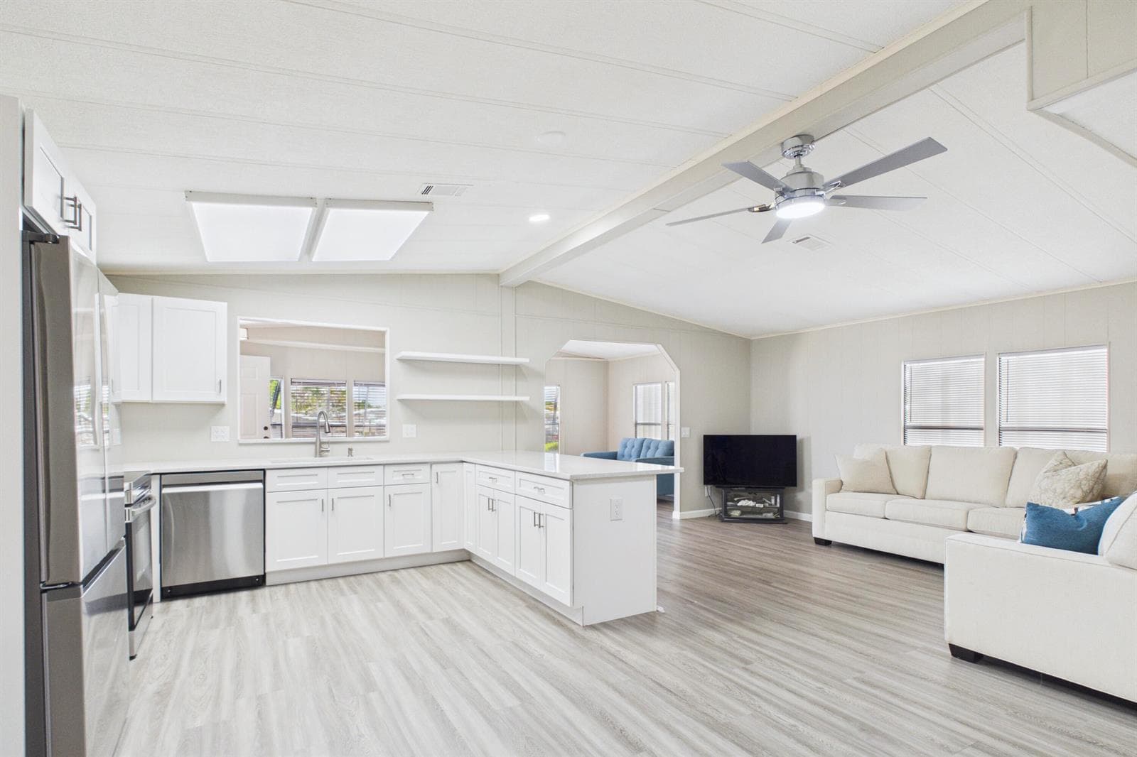 7831 SE Shenandoah Drive, Hobe Sound, FL 33455 photo 5
