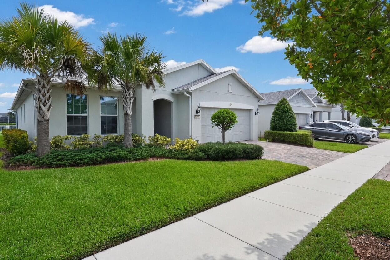 10430 SW Captiva Drive, Port St. Lucie, FL 34987 photo 2