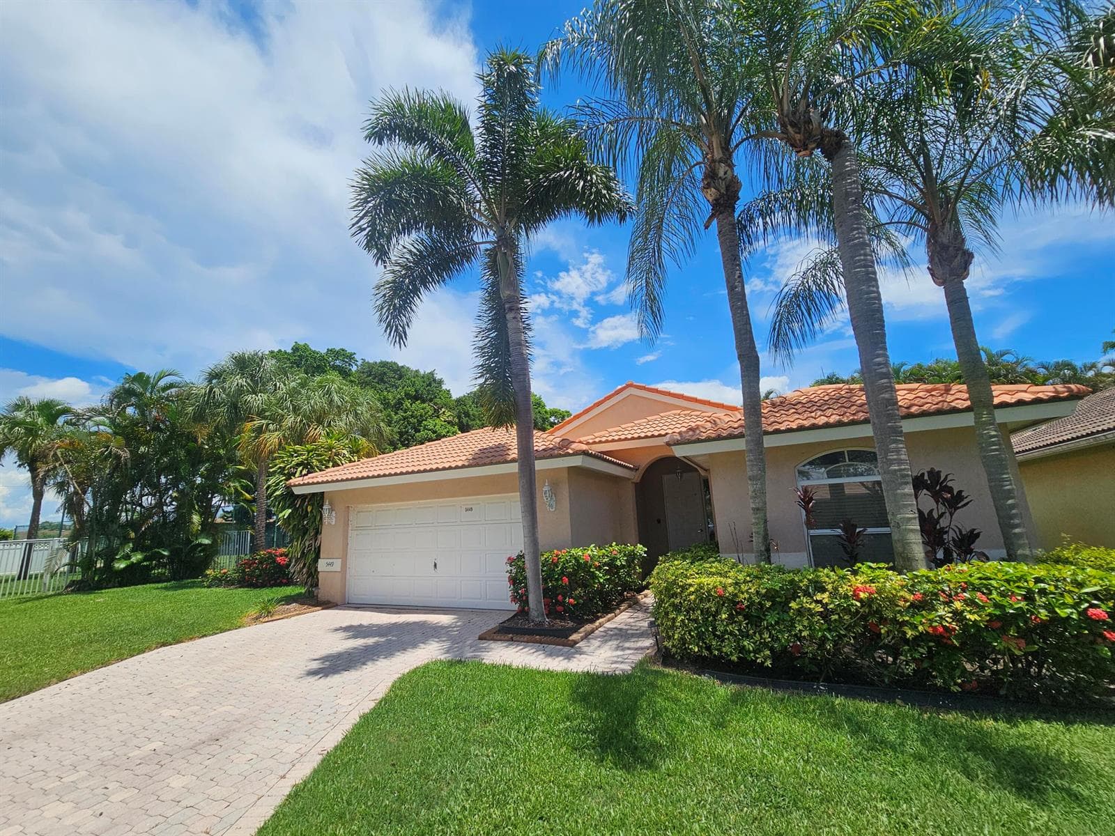 5449 Grande Palm Circle, Delray Beach, FL 33484 photo 2