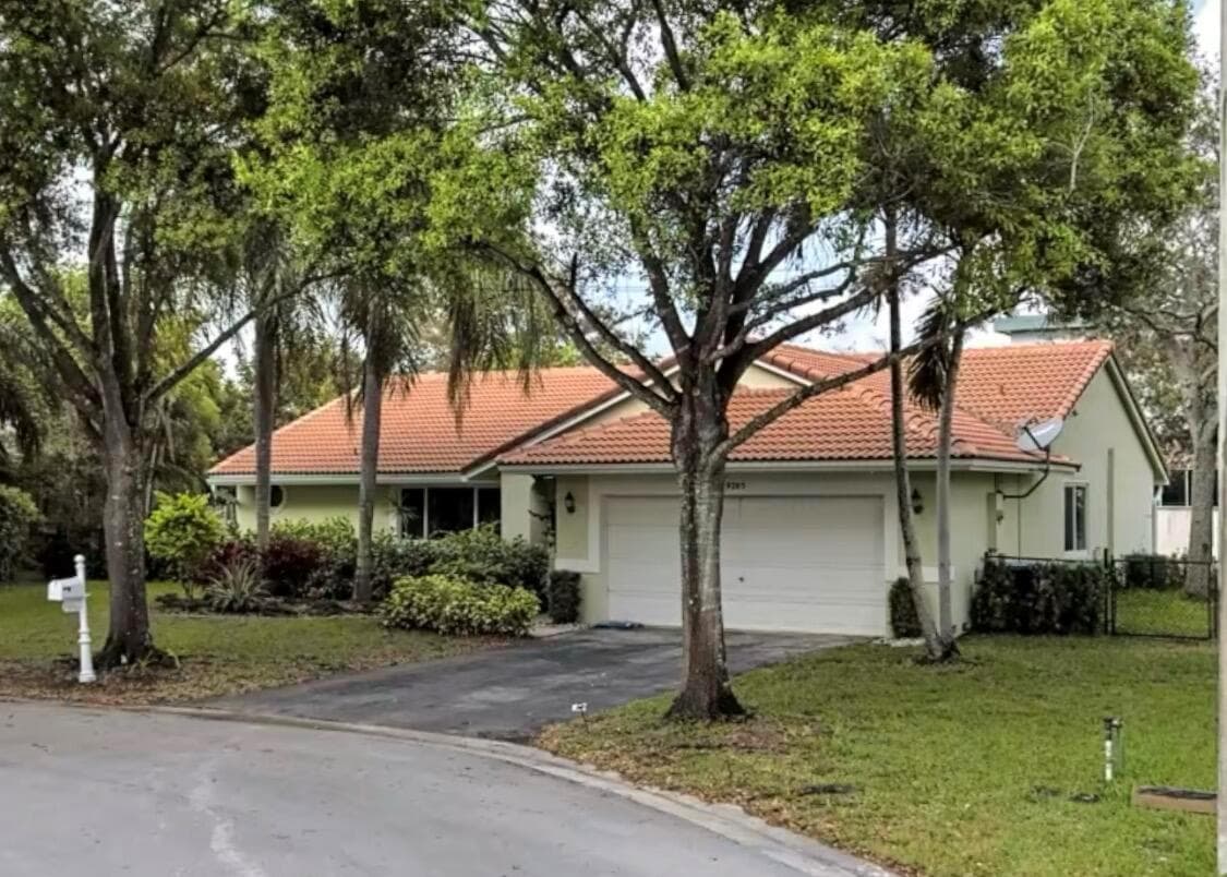 9285 NW 44TH Court, Coral Springs, FL 33065 photo 2