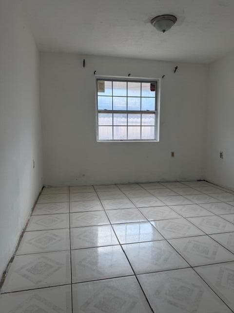 2975 NW 96TH Street, Miami, FL 33147 photo 4