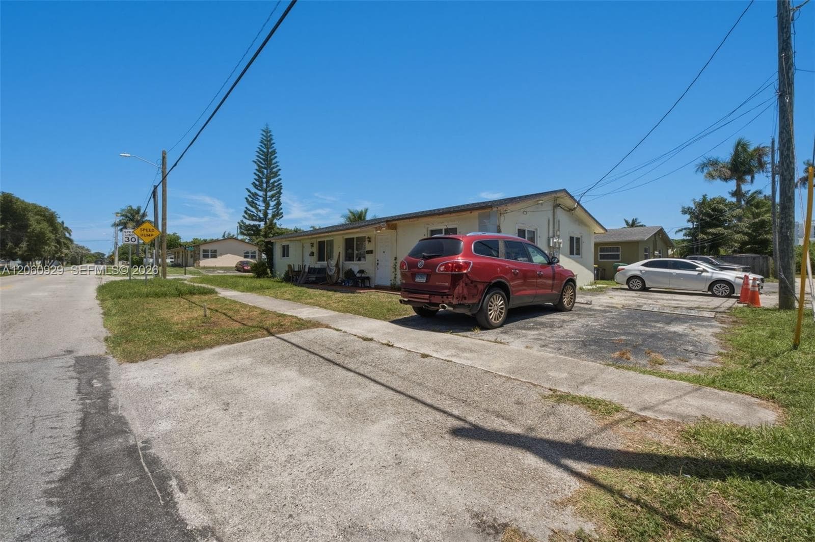 137 NE 1st Ct, Dania Beach, FL 33004 photo 2