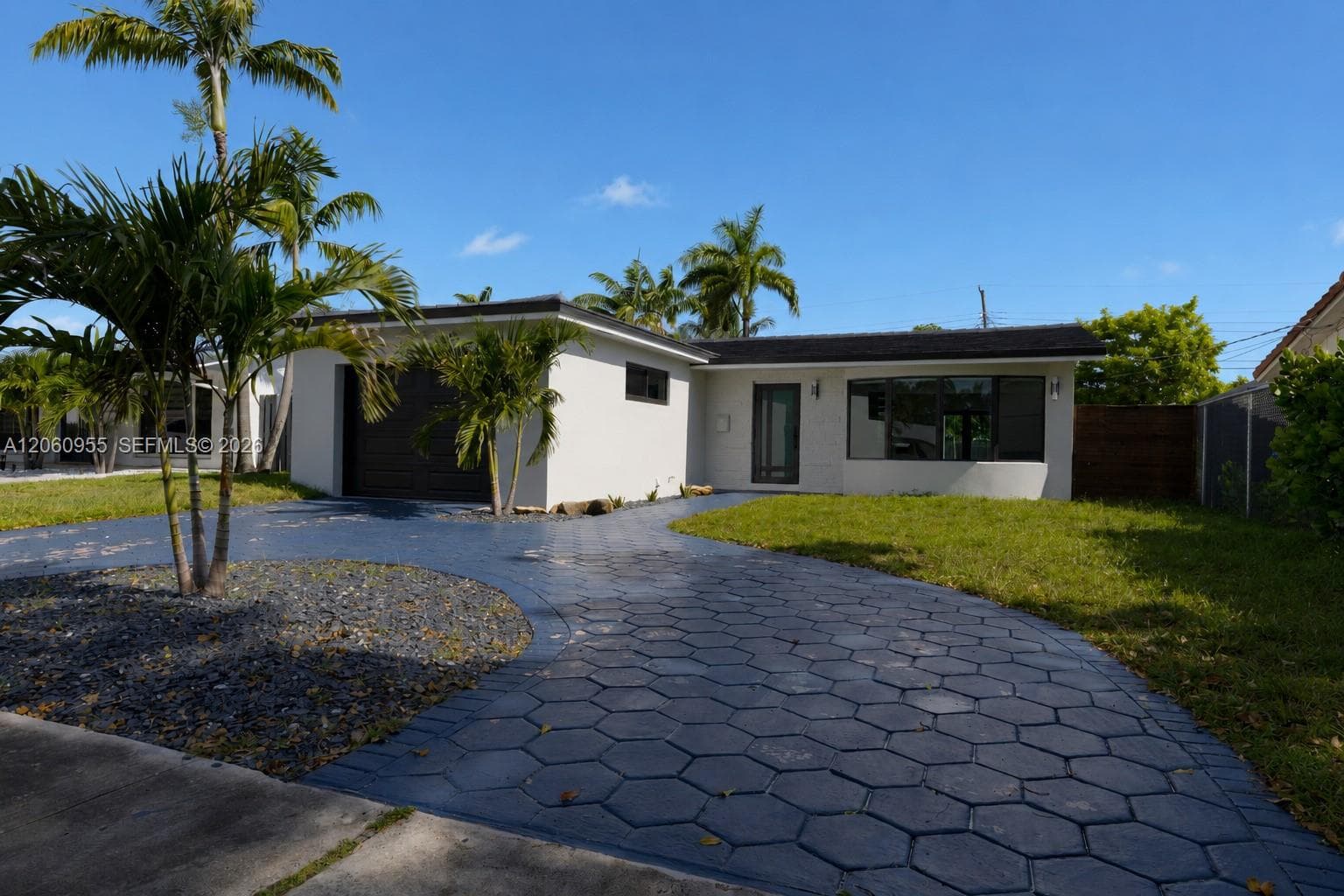 4115 Madison St, Hollywood, FL 33021 photo 2