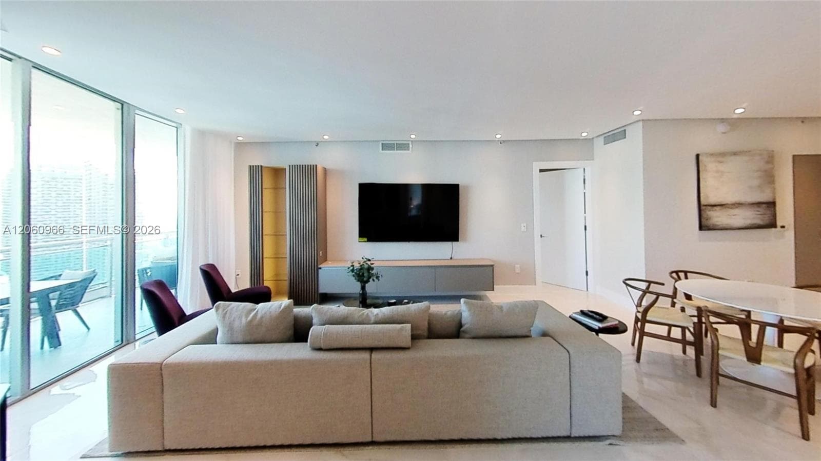 350 S Miami Ave # 3902, Miami, FL 33130 photo 3