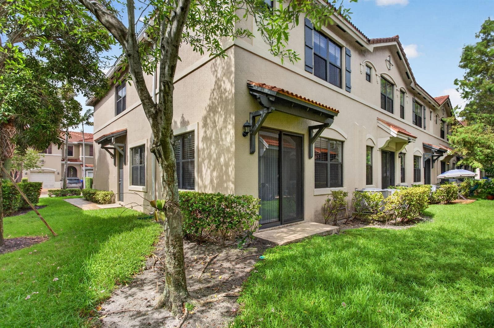 1023 NW 33RD Court, Pompano Beach, FL 33064 photo 3