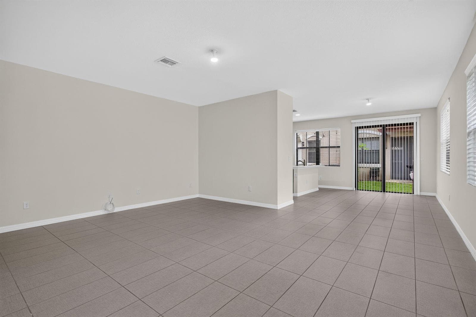 1023 NW 33RD Court, Pompano Beach, FL 33064 photo 4