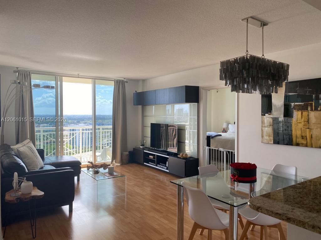 19501 W COUNTRY CLUB DR # 2305, Aventura, FL 33180 photo 2