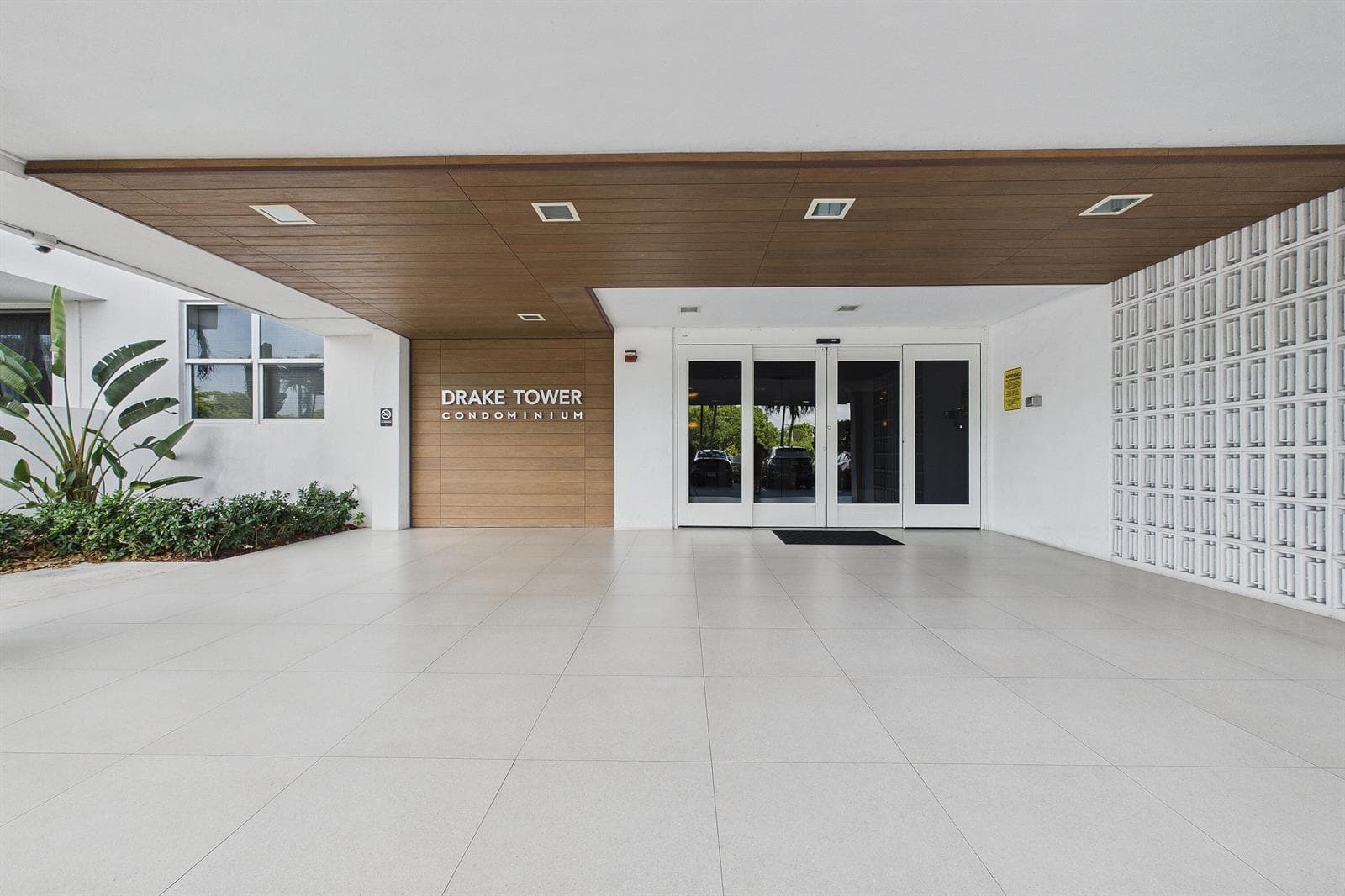 1800 N ANDREWS Avenue N # 2A, Fort Lauderdale, FL 33311 photo 2