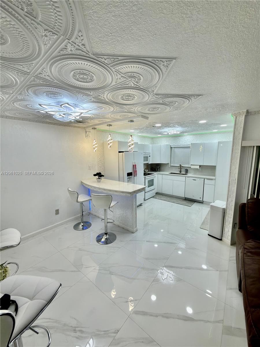 8408 SW 208th Ter, Cutler Bay, FL 33189 photo 5