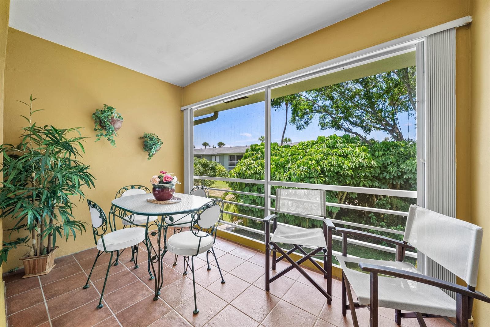 2360 SW 22nd Avenue # 402, Delray Beach, FL 33445