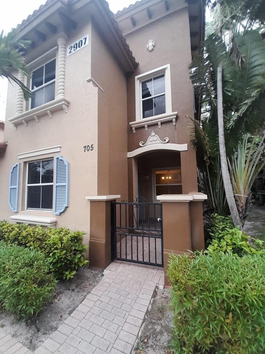2907 Hope Valley Street, Royal Palm Beach, FL 33411