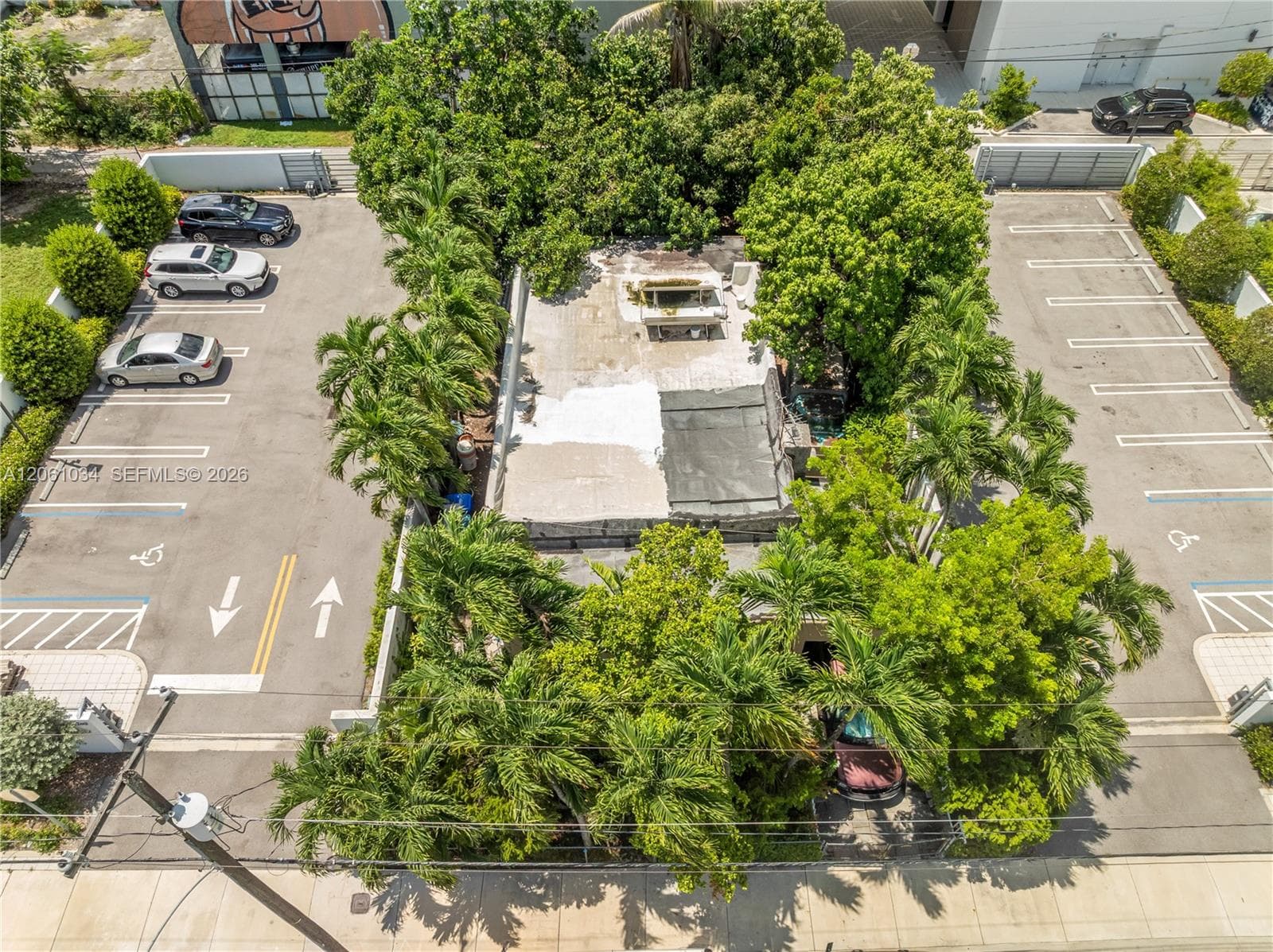 272 NW 37th St, Miami, FL 33127 photo 3