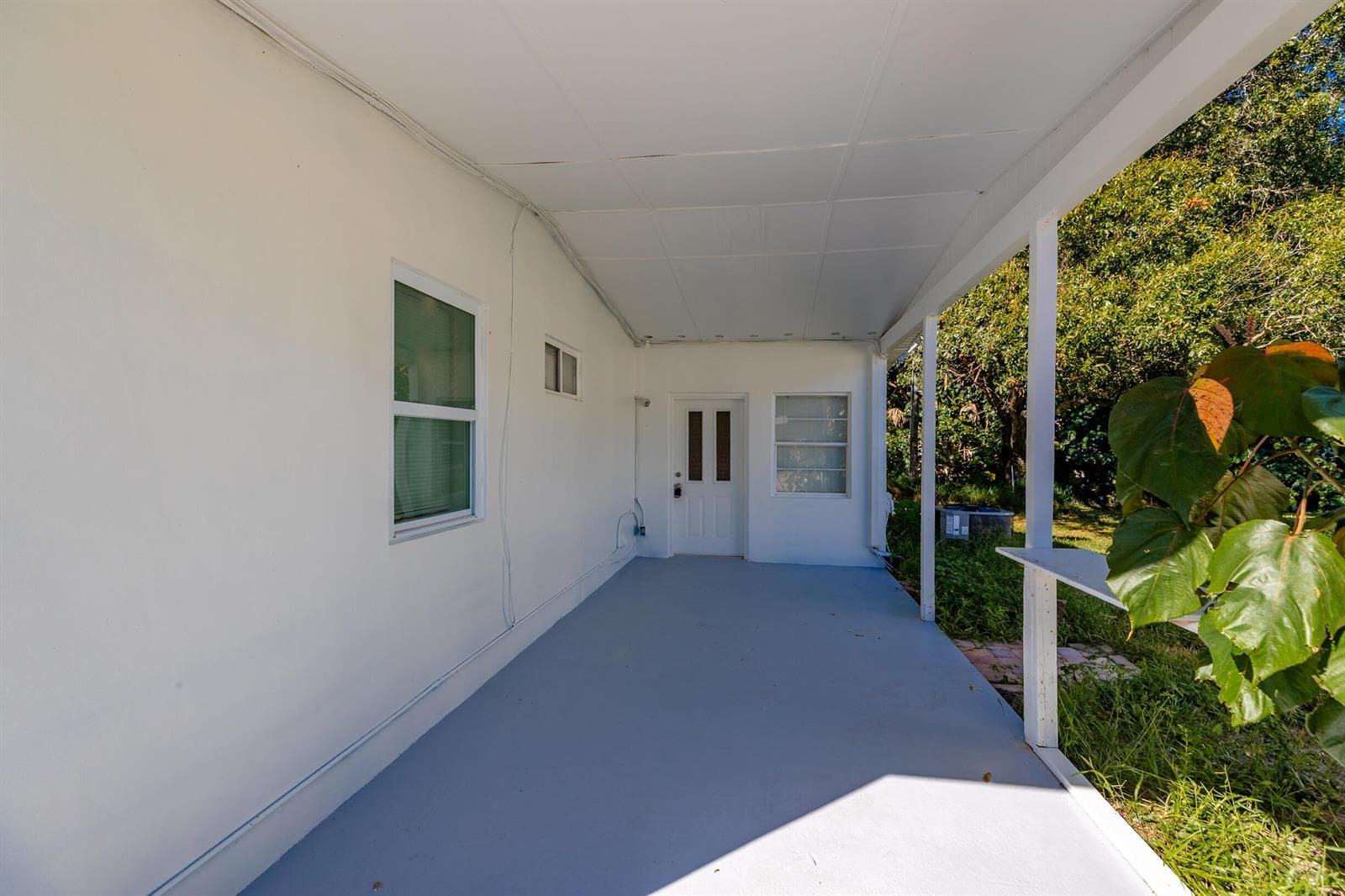 1625 30TH Avenue, Vero Beach, FL 32960 photo 2
