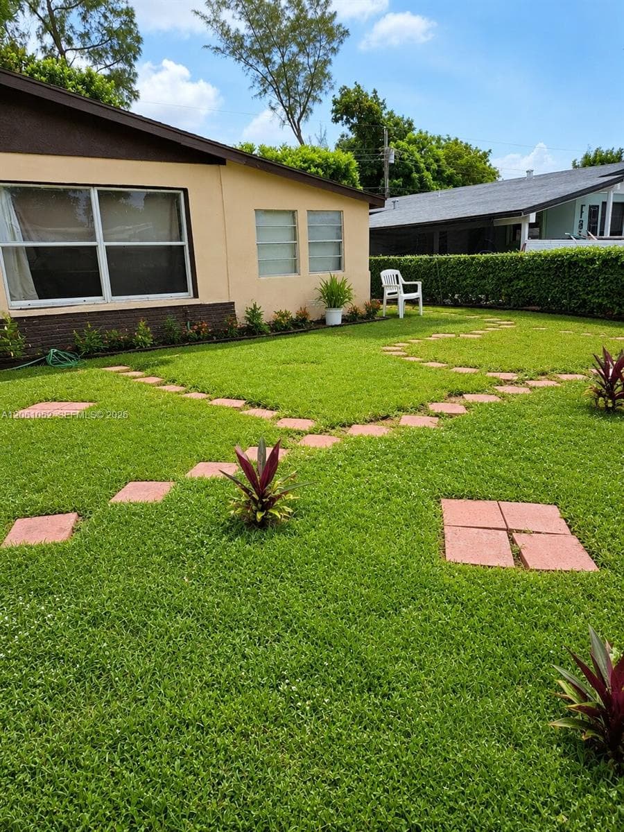 1610 W 11th St, Riviera Beach, FL 33404 photo 2