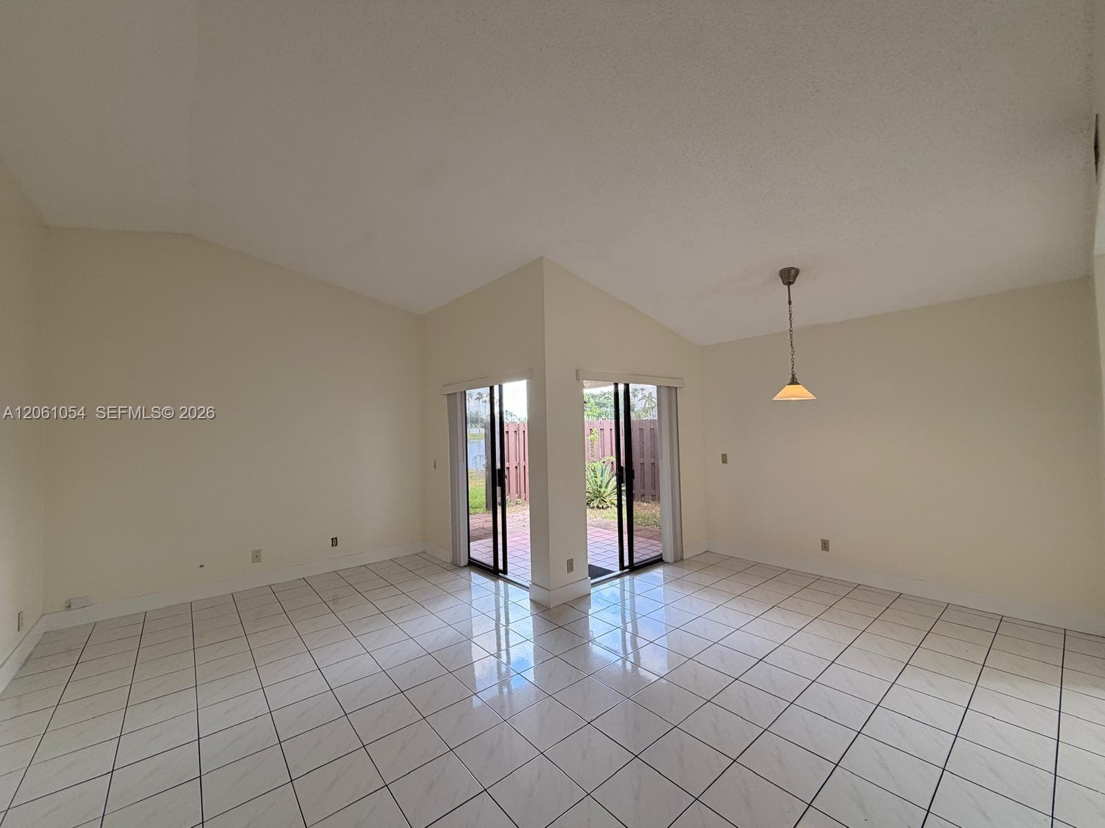 6431 NW 171st St, Hialeah, FL 33015 photo 2