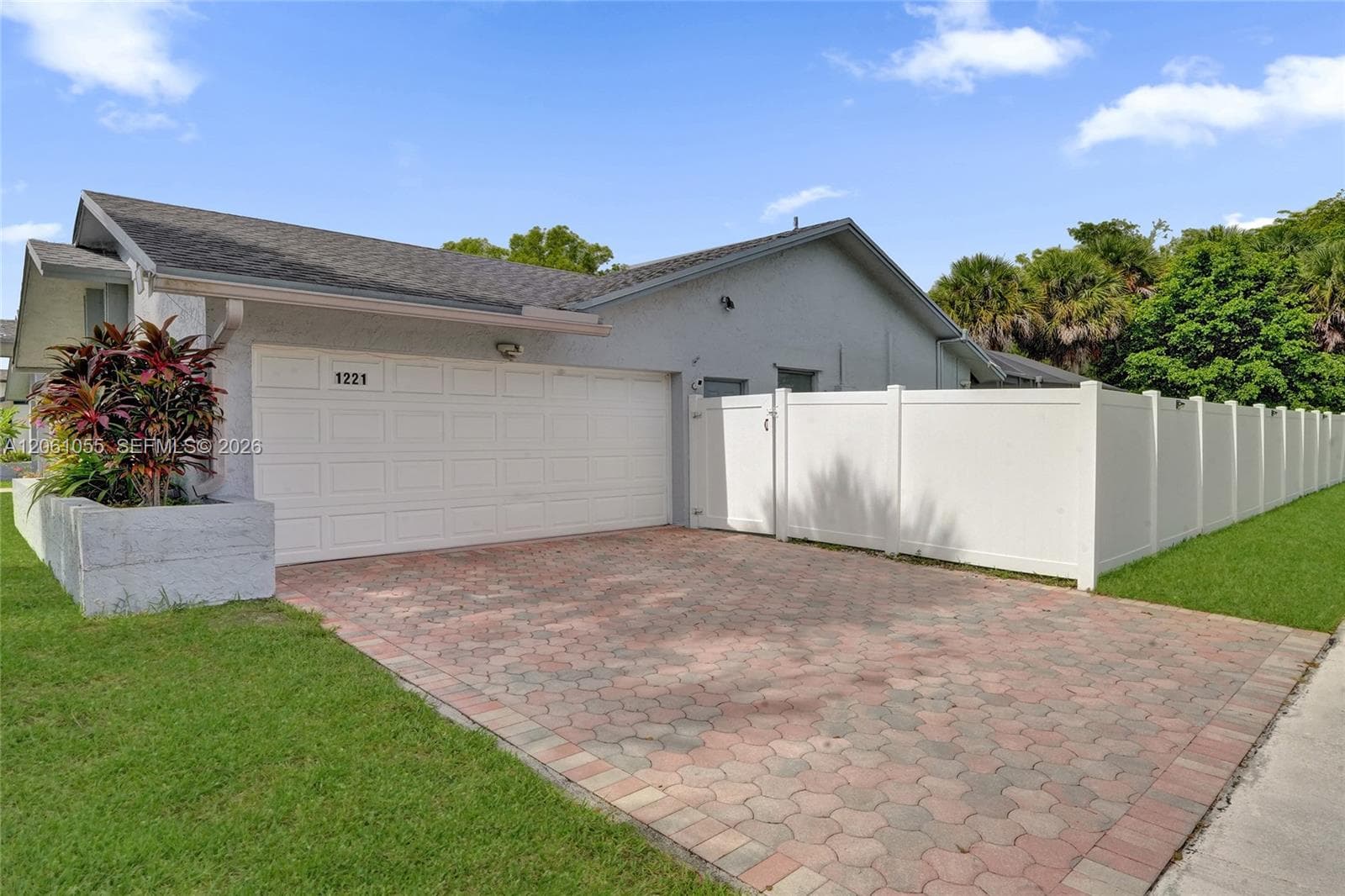 1221 NW 78th Ave, Plantation, FL 33322 photo 5