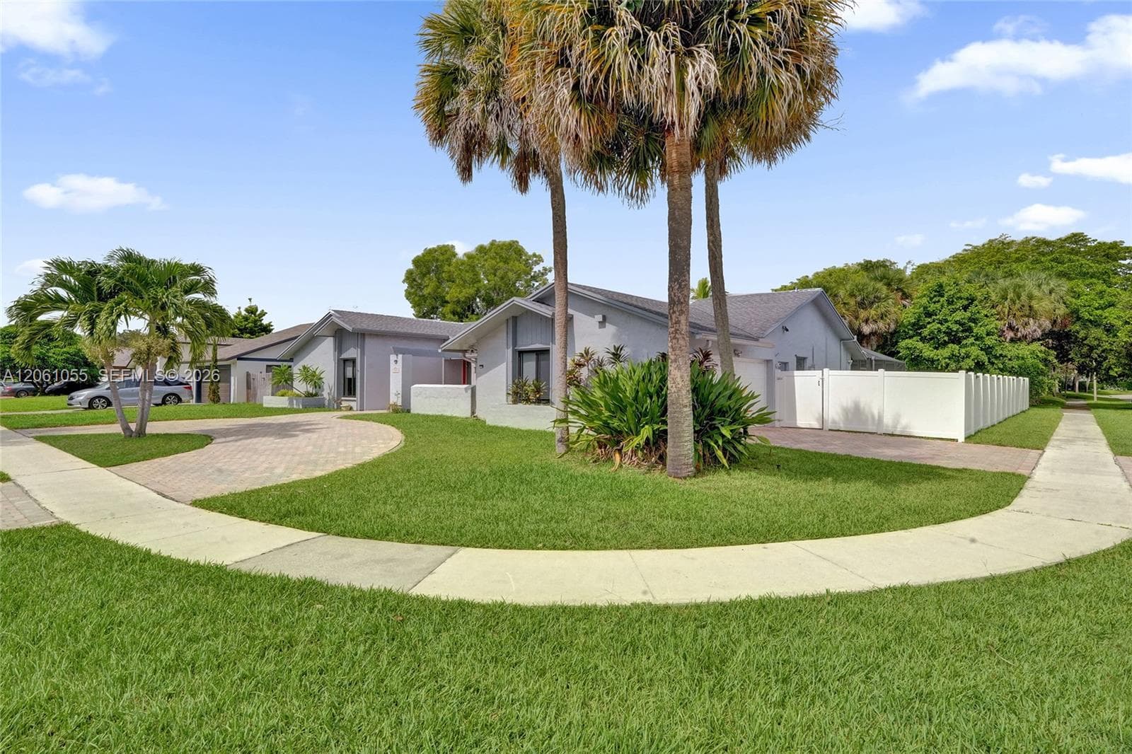 1221 NW 78th Ave, Plantation, FL 33322 photo 4
