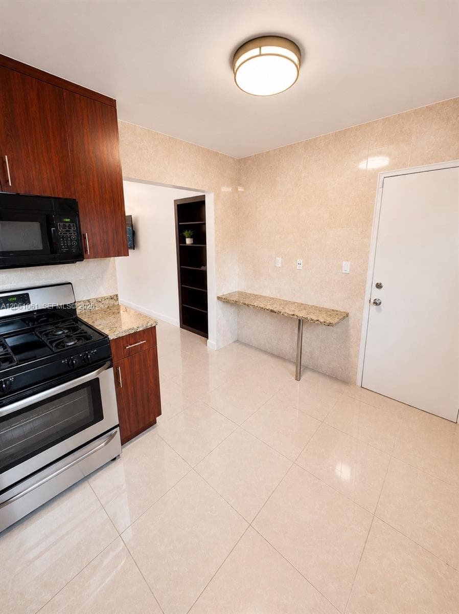 1050 94th St # 4, Bay Harbor Islands, FL 33154 photo 3