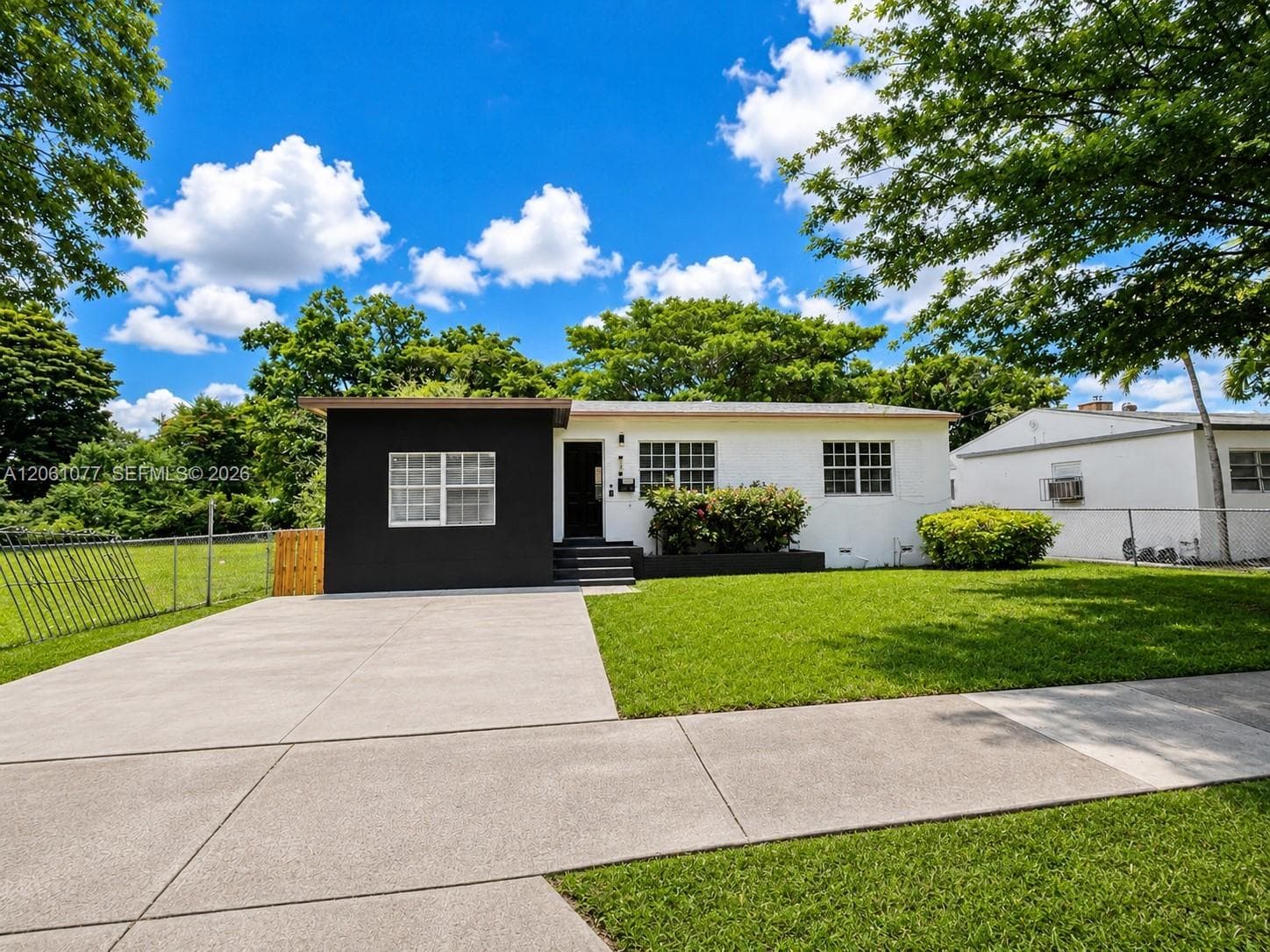 1035 NW 50th St, Miami, FL 33127 photo 2