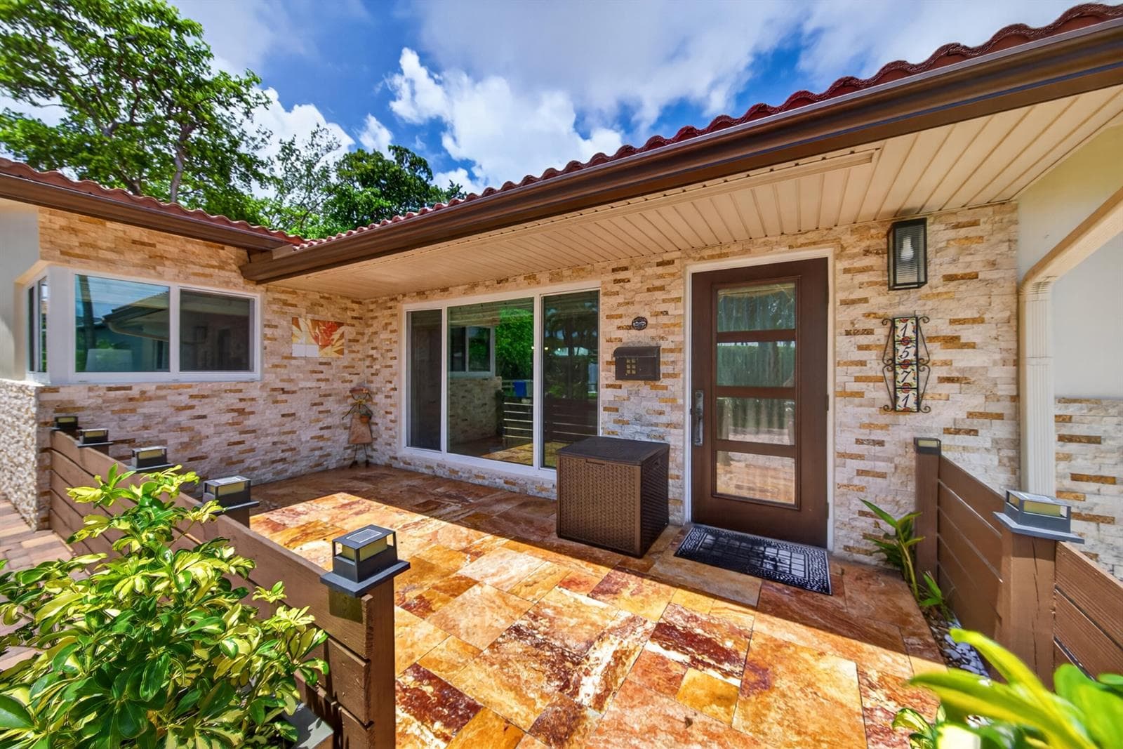 1571 SE 24TH Avenue, Pompano Beach, FL 33062 photo 2