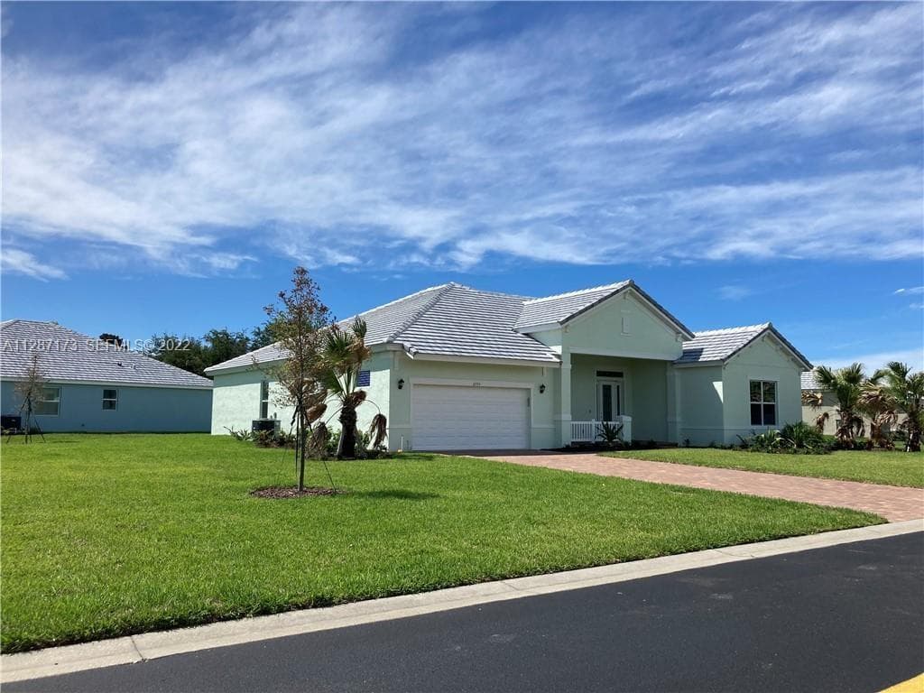 6555 Barbados Court, Vero Beach, FL 32967 photo 2