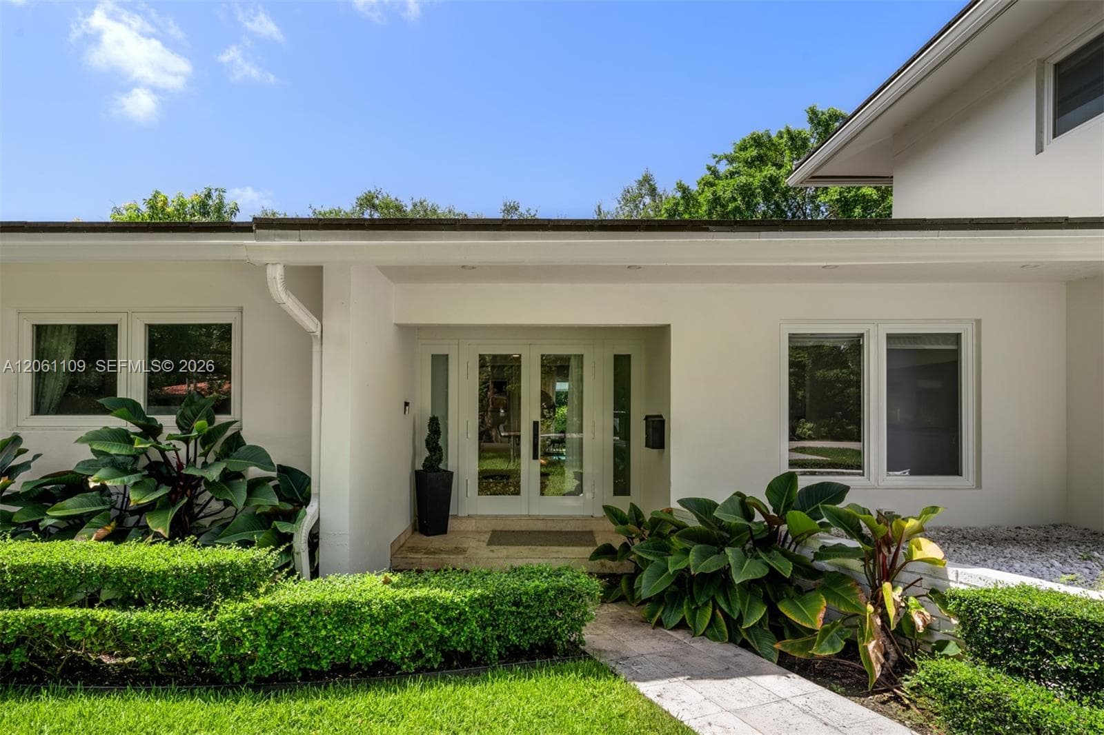 1208 Hardee Rd, Coral Gables, FL 33146 photo 2