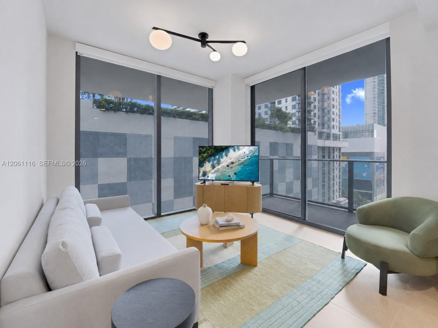 11 NE 6th St # 809, Miami, FL 33132 photo 4