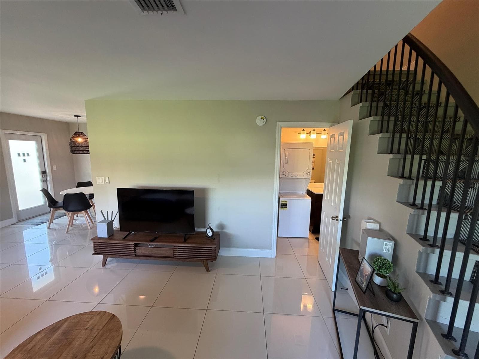 608 NE 29th Drive # 1, Wilton Manors, FL 33334 photo 3