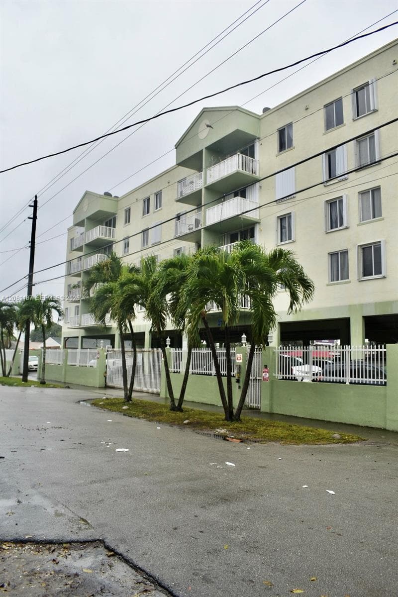 616 NW 26th Ave # 210, Miami, FL 33125 photo 2