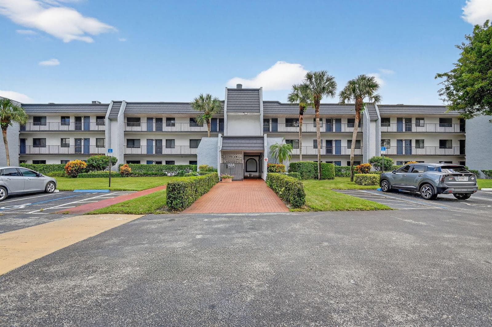 4254 D Este Court # 304, Lake Worth, FL 33467